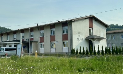 1 etaža objekta, stanovanjske površine v izmeri 170,3 m2, Dobja vas, Ravne na Koroškem
